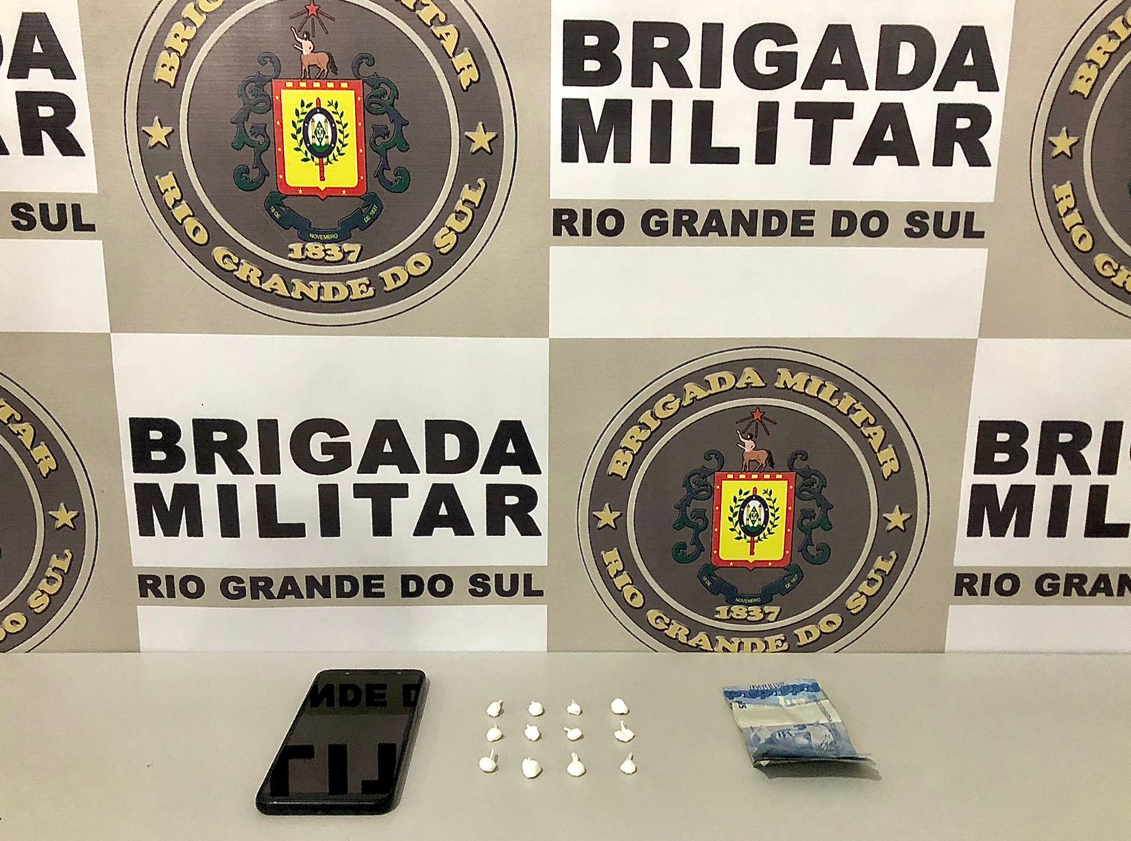 Ir para Brigada Militar apreende menor por tráfico de drogas em Marcelino Ramos